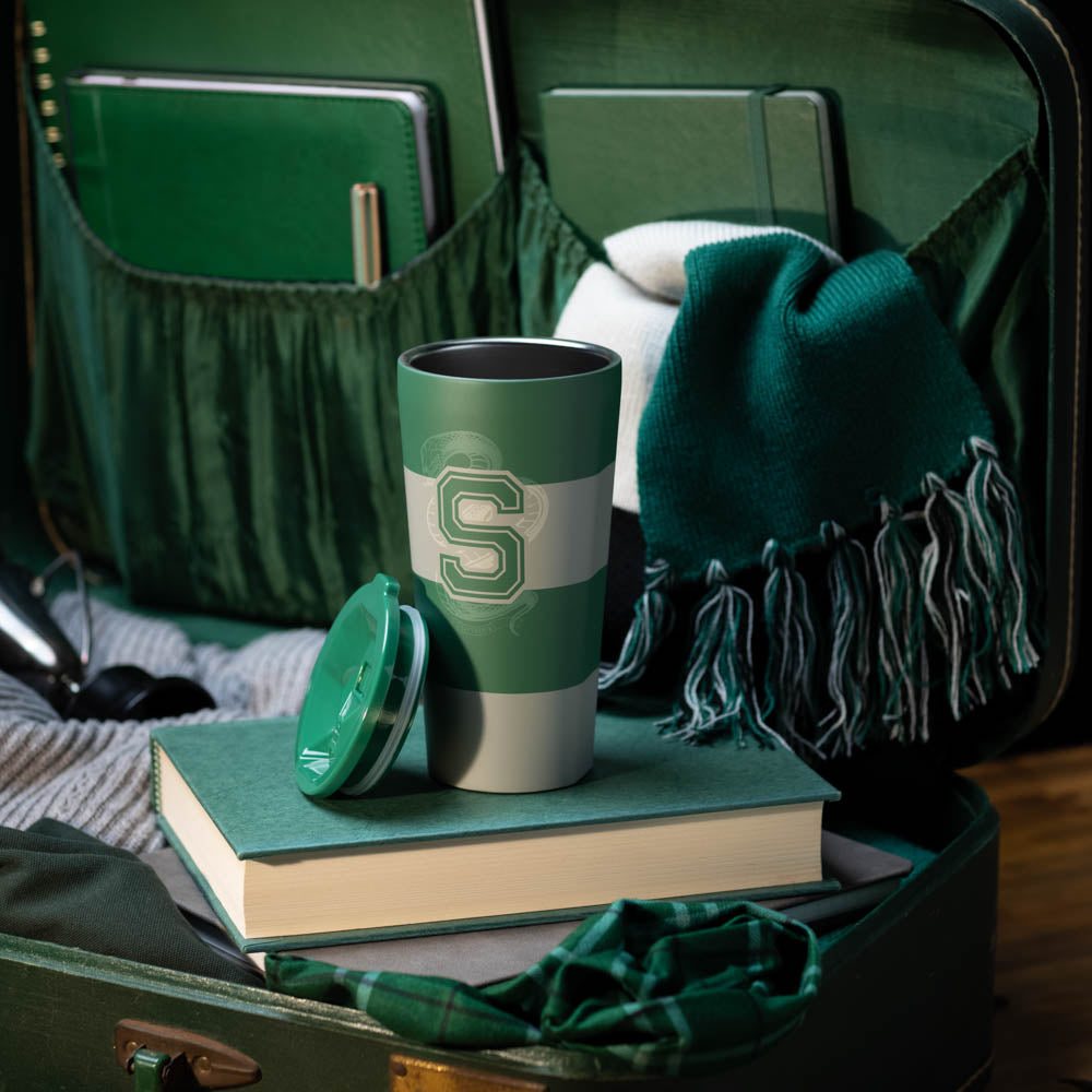 harry-potter-tumbler-q3 84ce9e4c9c5c--HarryPotter-Slytherin-4.jpg