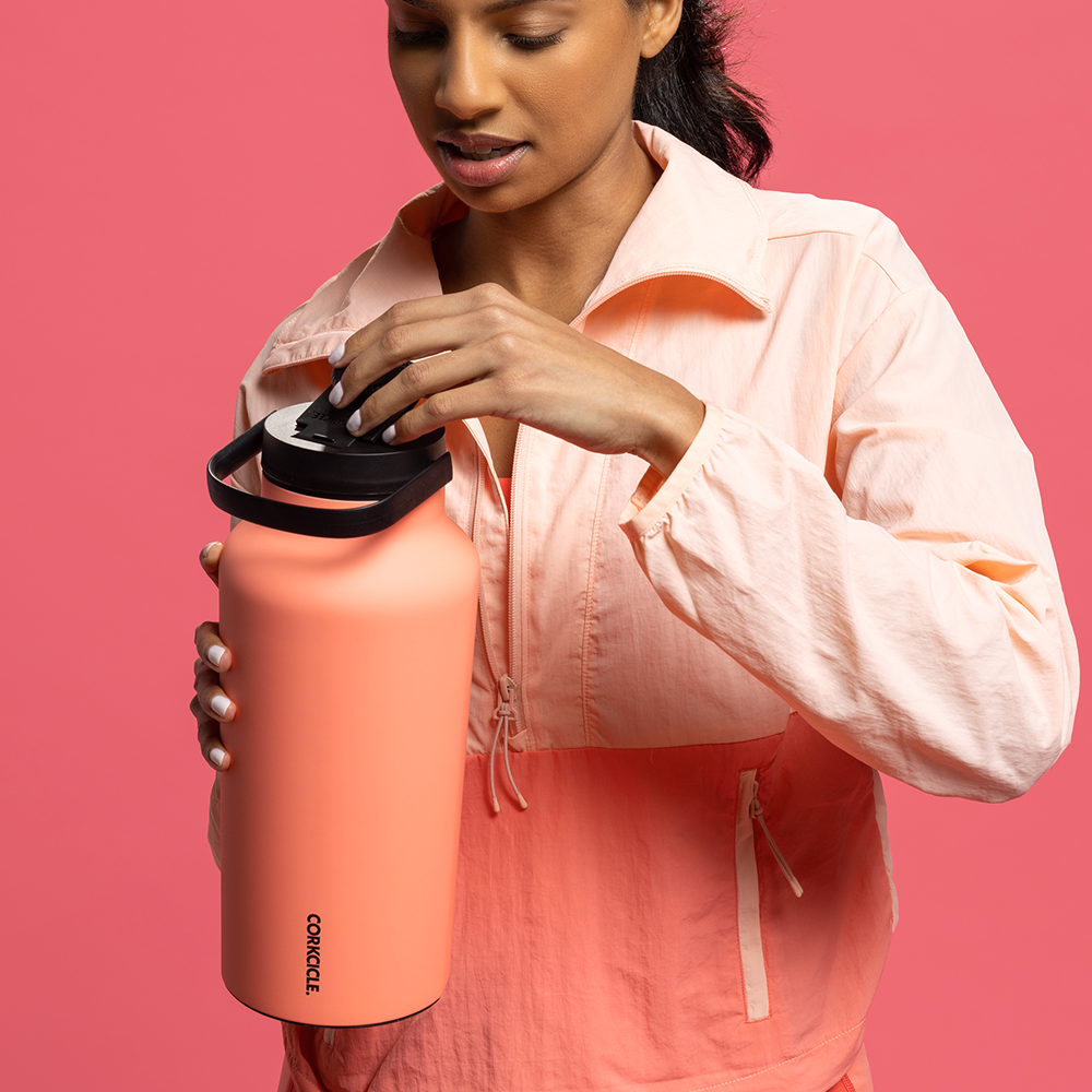 series-a-sport-jug-u9 968dacb42298--05.png